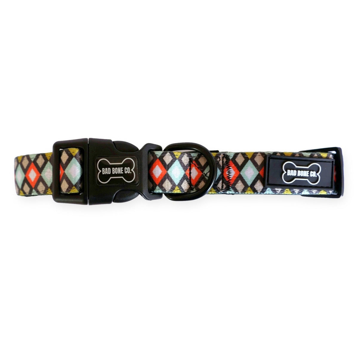 Collar Jelly Sand rombos retro con placa Bad Bone